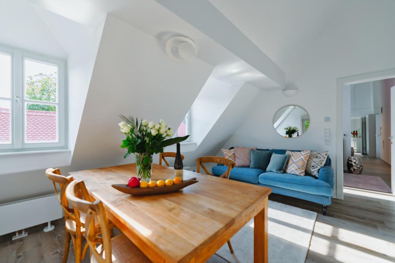 Smile Apartments Zum Goldenen Strauss Duernstein Exterior photo
