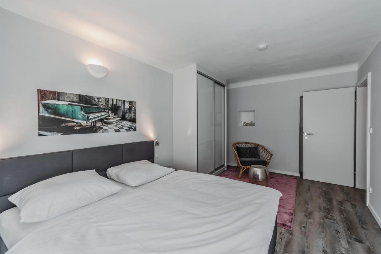 Smile Apartments Zum Goldenen Strauss Duernstein Exterior photo