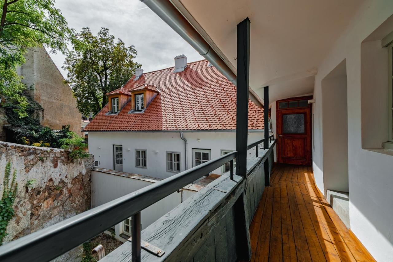 Smile Apartments Zum Goldenen Strauss Duernstein Exterior photo