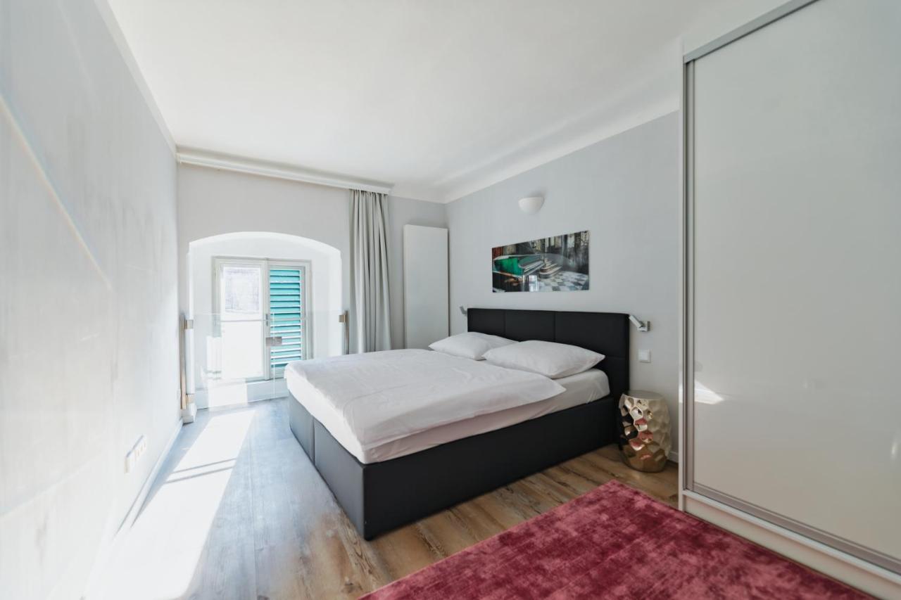 Smile Apartments Zum Goldenen Strauss Duernstein Exterior photo